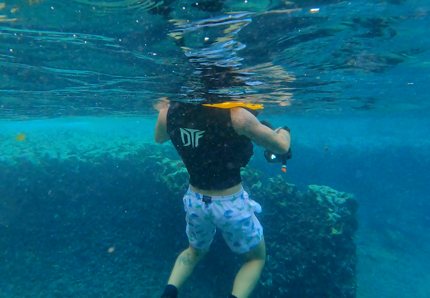 FREEDIVING & SPEARFISHING WETSUIT SAFETY VEST